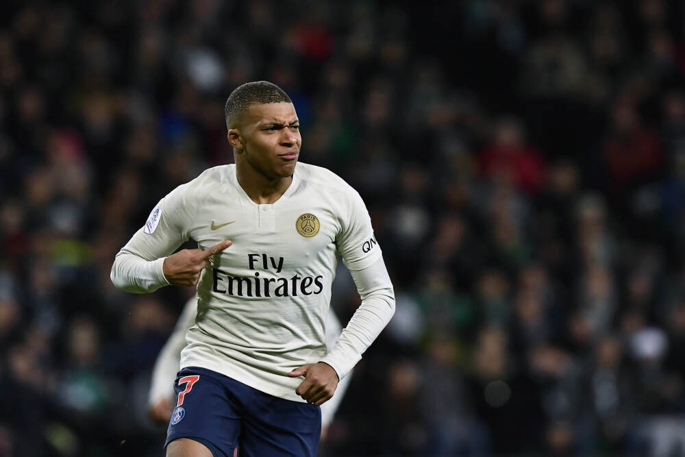 官方：巴黎主席纳赛尔当选环足奖2025年度最佳主席